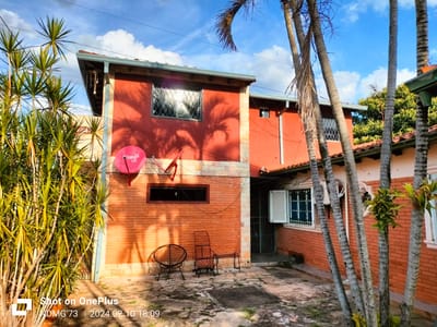 Vendo hermosa casa en esquina en Lambare 