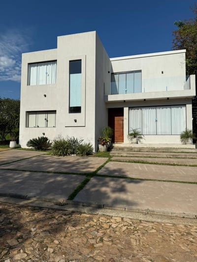 Casa en Venta – Sunset Hills, San Bernardino