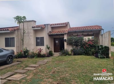CASA EN VENTA EN ESQUINA ZONA NORTE AL FRENTE DE LA CHONTA "CASA CLUB NORTE"