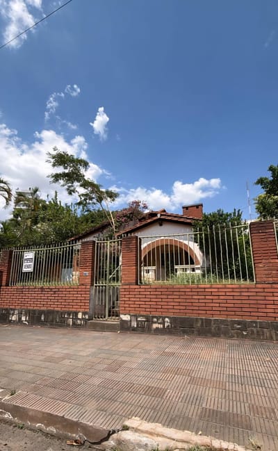 Vendo Terreno en Barrio Jara | 1.913 m² | AR2B | USD 1.000.000