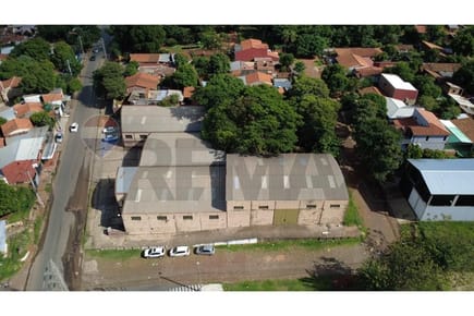 Depósitos sobre Avelino Martínez. superficie total de 2.686 m²