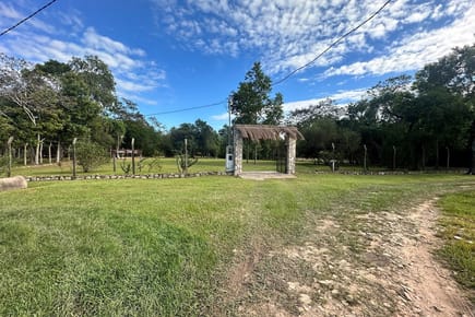 Quinta con 6 Suites y Arroyo Natural