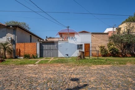 DÚPLEX EN MBURUKUJA  VENTA