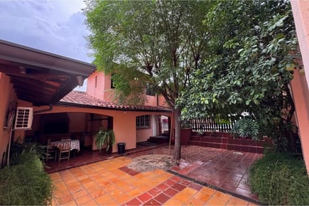 VENDO CASA EN SAN MIGUEL - SAN LORENZO 