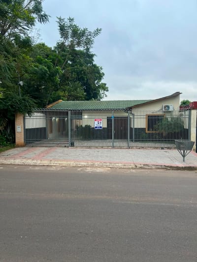 VENDO CASA AMOBLADA CON PISCINA EN CAPIATA