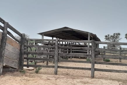 VENDO AMPLIO TERRENO EN TENIENTE ESTAB MARTINEZ