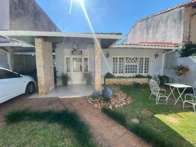 VENDO HERMOSA PROPIEDAD EN BARRIO LAS LOMAS