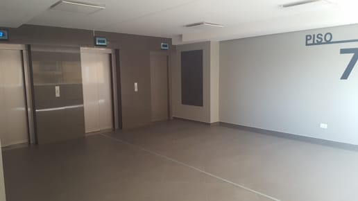 A estrenar centrica oficina en Alquiler 