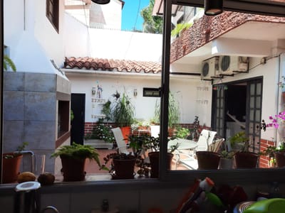 CASA EN VENTA ZONA CENTRO 5 DORMITORIOS