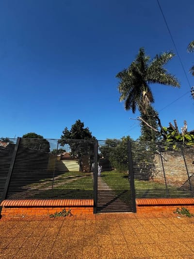 Alquilo casa en San lorenzo