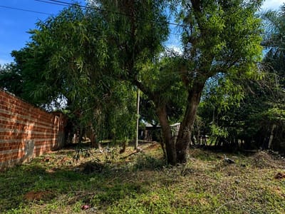 VENDO TERRENO EN BARRIO CAÑADA GARAY