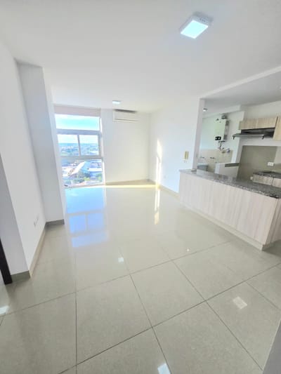 Inmueble # 738 Departamento Edificio Atlantis Towers
