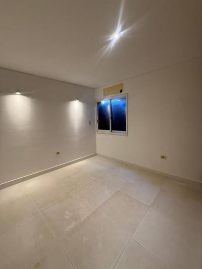 Vendo departamento de 2 dormitorios en Centro de Asunción (Frente Plaza Italia)