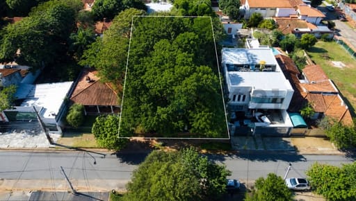 VENDO EXCELENTE TERRENO EN LOS LAURELES