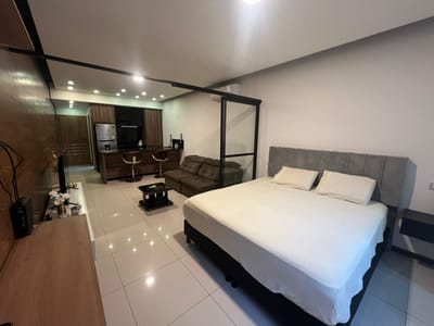 Monoambiente amoblado en alquiler condominio Sky Plaza Italia (Equipetrol)