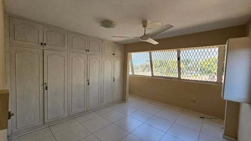 VENDO DUPLEX DE 3 HABITACIONES EN BARRIO SAN VICENTE