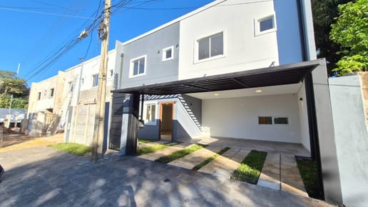 Duplex a Estrenar en Luque - Loma Merlo (Zona Rakiura)