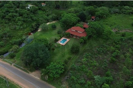 VENDO CASA EN PIRIBEBUY SOBRE ASFALTO Y ARROYO