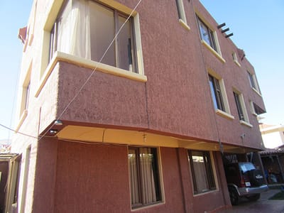 HERMOSO CHALET EN VENTA BARRIO PROFESIONAL