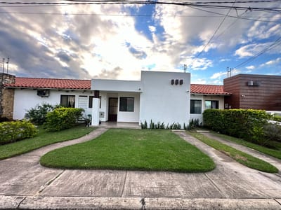 LINDA CASA DE 3 DORM (1 suite) EN VENTA