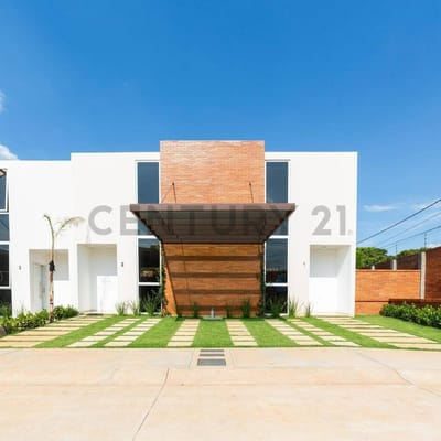 Vendo dúplex terminado en barrio cerrado Luque