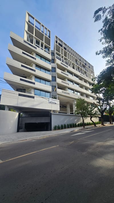 ALQUILER DE DEPARTAMENTO EN EDIFICIO LAURUS