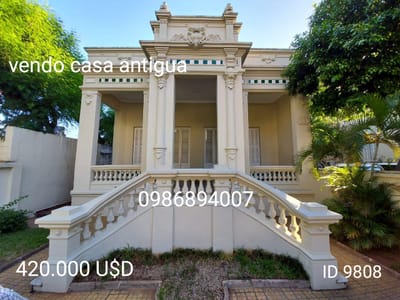 Vendo casa antigua en Asunción 