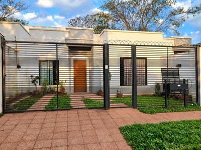 ???? VENDO CASA MODERNA EN ISLA BOGADO – LUQUE