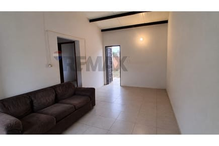 Casa 2 dorm. en alquiler - Mora kue, Luque - Gs. 2.200.000