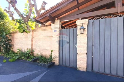VENTA RESIDENCIA EN ZONA RESIDENCIAL DE LAMBARE