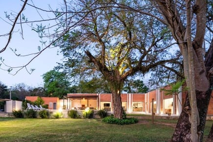 Casa con piscina y quincho | San Bernardino