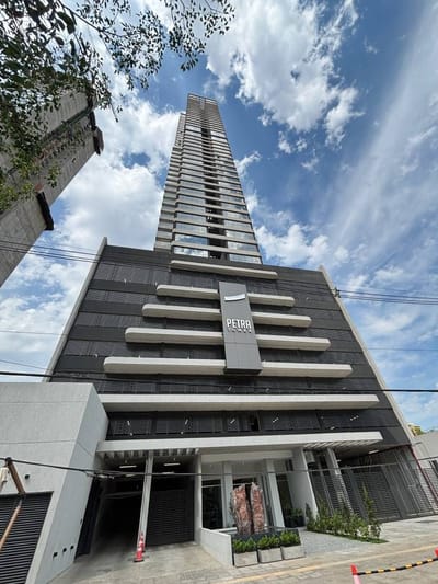 EN VENTA DPTO DE 2 DORMITORIOS EDIFICIO PETRA TOWER