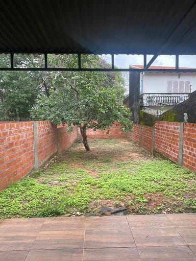 VENDO DUPLEX EN LAMBARE ZONA CARRETERA LOPEZ – PUERTO PABLA