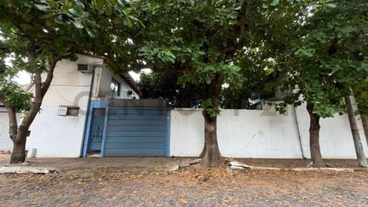 En venta propiedad en Barrio Roberto L. Petit 