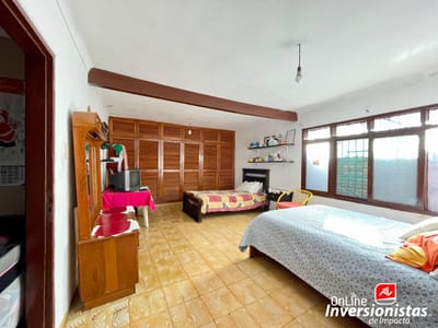 Casa En Venta De 4 Dormitorios