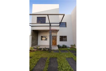 VENDO HERMOSO DUPLEX A ESTRENAR