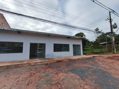 ALQUILO SALON COMERCIAL EN ITAUGUA