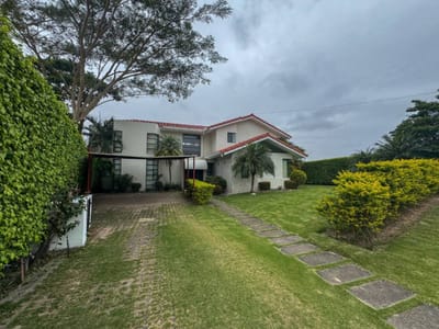 Casa amoblada en alquiler en el Urubó