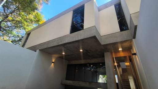 VENDO DÚPLEX A ESTRENAR CON PISCINA – NATURE ONE, LAMBARÉ