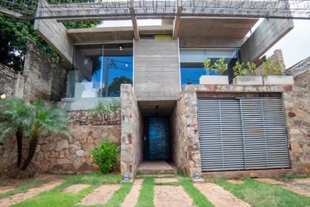 Casa Residencial en Barrio Hipódromo, Asunción 