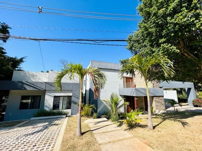 CASA EN VENTA, CONDOMINIO JARDINES DEL URUBO