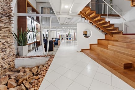 ocal Comercial-Venta-Senador Long entre Lillo y Tte. Vera, Villa Morra, Asunción
