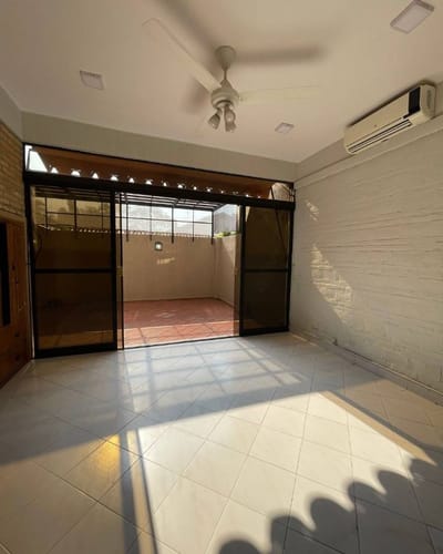 VENDO DUPLEX EN BARRIO MBURUCUYA