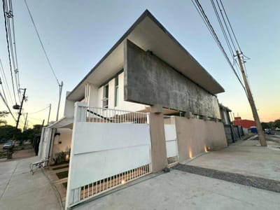 Vendo duplex a estrenar de 4 dormitorios en Fernando de la Mora zona norte