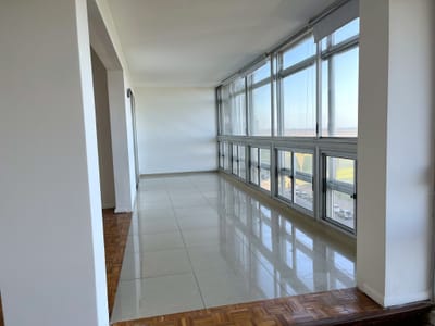 Venta Apto De 160m2 En Rambla De Punta Carretas