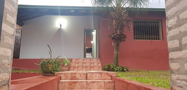 Casa en venta en Lambaré Barrio Santa Rosa II 