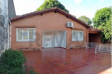 Casa a precio de terreno, Pettirossi