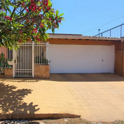 CASA EN VENTA EN BARRIO HERRERA