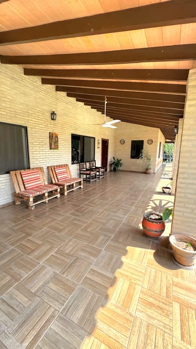 VENDO QUINTA EN AREGUA