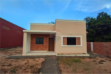Vendo Casa a Estrenar en Ypane